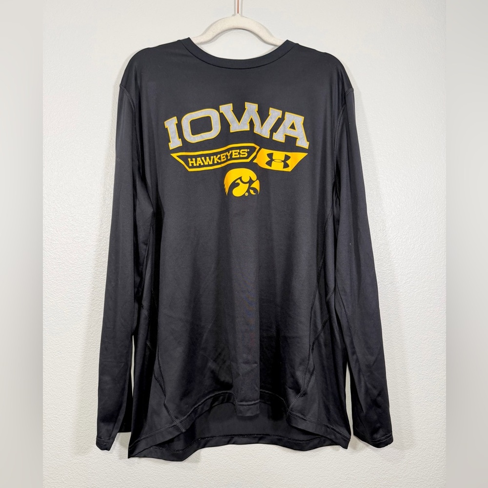 Under Armour University of Iowa Hawkeye Shirt Performance Black Heat Gear Men XL